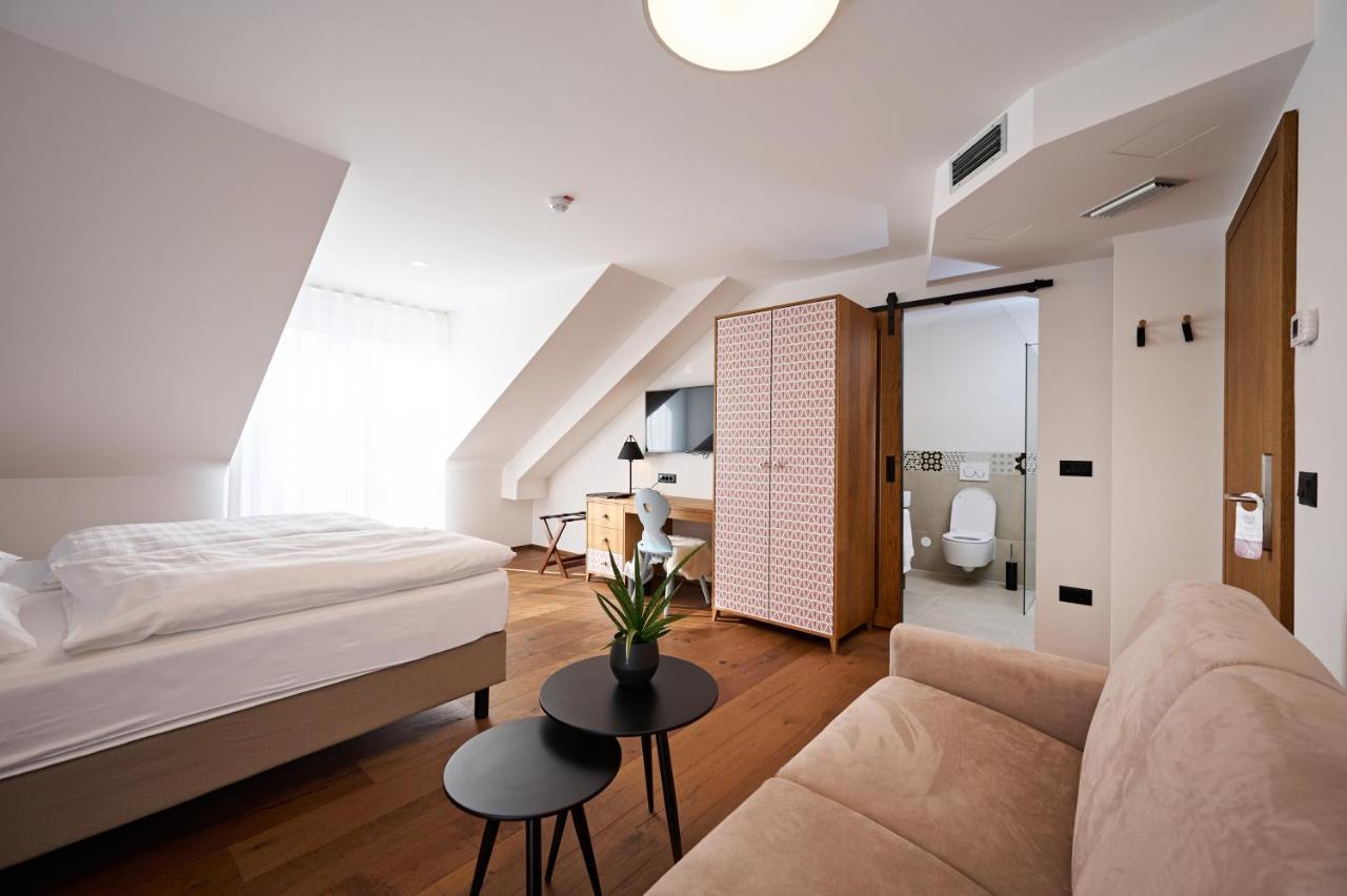 Hisa Ancka, Sencur - 3 Min To The Airport Hotell Eksteriør bilde